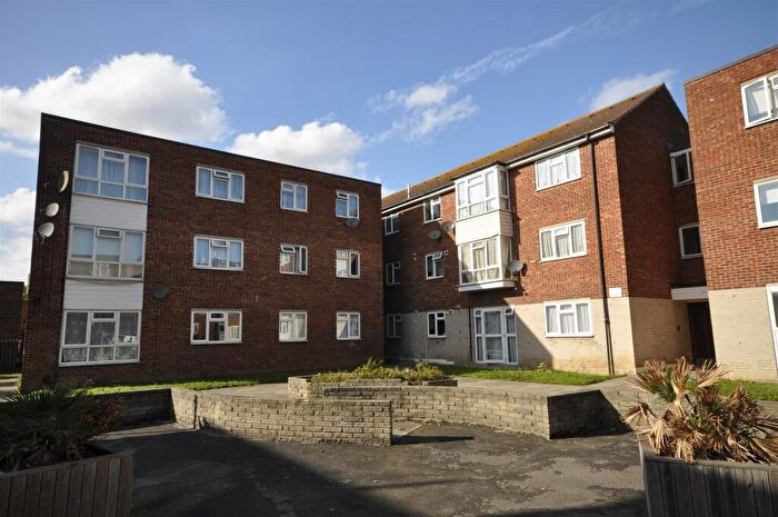 1 Bedroom Apartment To Rent In Ibscott Close, Dagenham, RM10