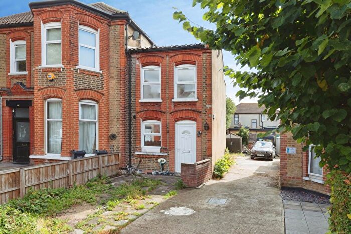 2 Bedroom End Of Terrace House For Sale In Aldborough Road South, Ilford, Essex, IG3