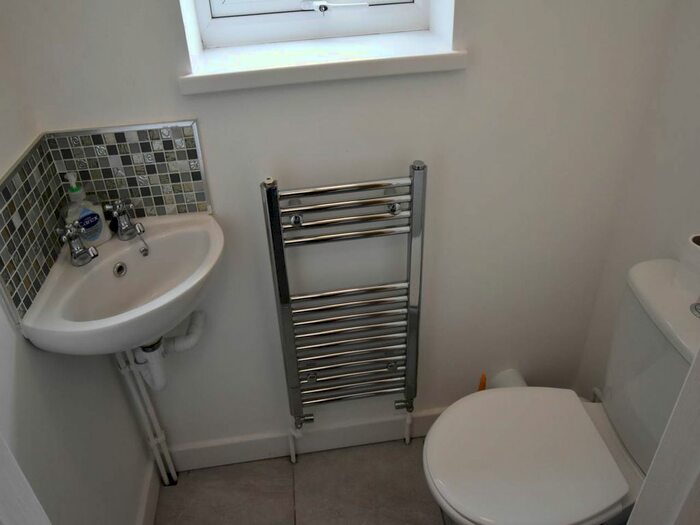 4 Bedroom Property To Rent In Fleet Street, Sandfields, City Centre, Swansea, SA1