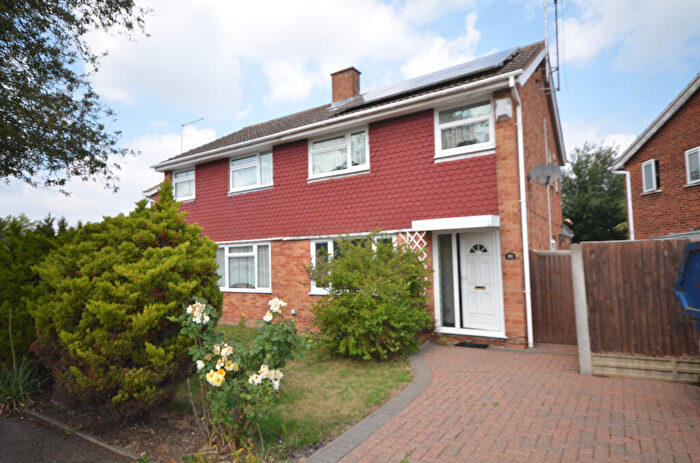 3 Bedroom Semi-Detached House For Sale In Bletchley Milton Keynes, MK3
