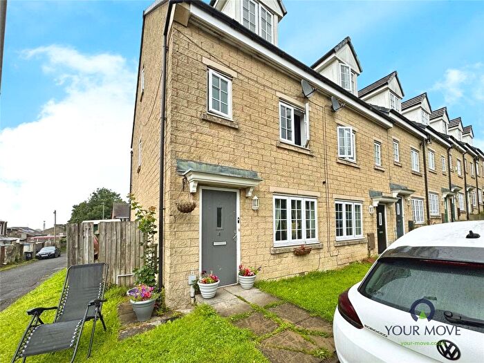 3 Bedroom End Of Terrace House For Sale In Rose Street, Darwen, Lancashire, BB3