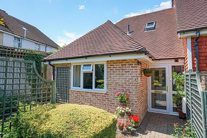 2 Bedroom End Of Terrace House For Sale In Mitre Way, Battle, TN33
