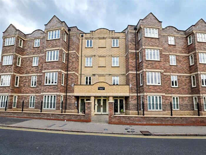 2 Bedroom Flat To Rent In Harrington House, Broad Street, Spalding, PE11