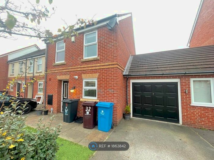 3 Bedroom End Of Terrace House To Rent In Berryedge Crescent, Liverpool, L36