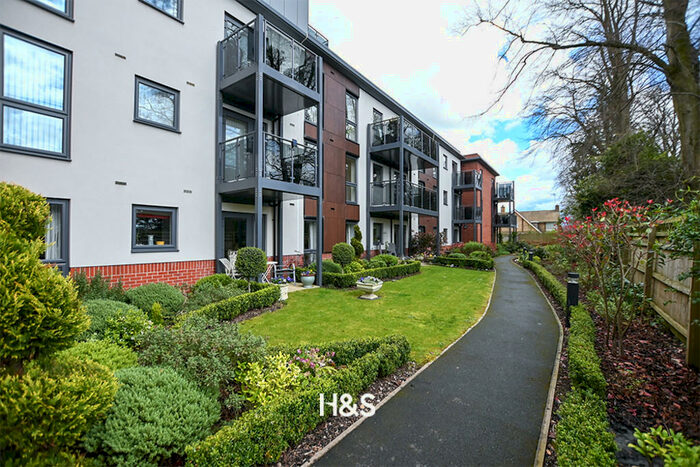 2 Bedroom Apartment To Rent In Hampton Lane, Solihull, B91