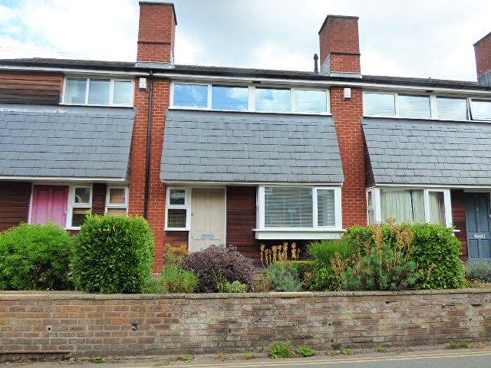 2 Bedroom Terraced House To Rent In Linden Road, Leatherhead, KT22