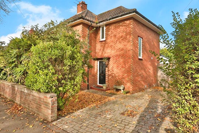 4 Bedroom Semi Detached House For Sale In Half Mile Road, Norwich, NR3