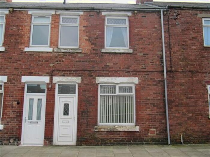 3 Bedroom Property To Rent In Stephenson Street, Ferryhill, DL17