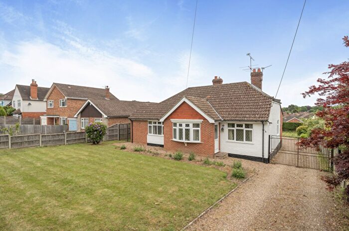 3 Bedroom Bungalow For Sale In Bearwood Road, Wokingham, Berkshire, RG41