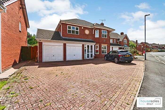 5 Bedroom Detached House For Sale In Keble Grove, Walsall, WS1