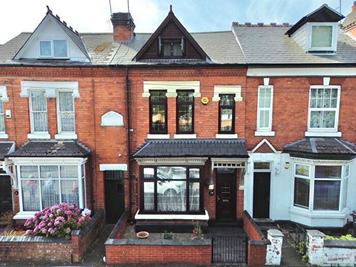 5 Bedroom Terraced House For Sale In Drayton Road, Kings Heath, B14