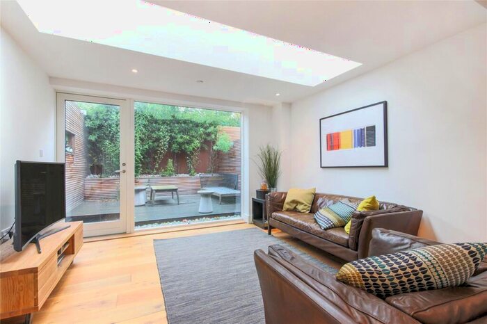 2 Bedroom Apartment To Rent In Hill Grove Court, Windsor Walk, London, SE5