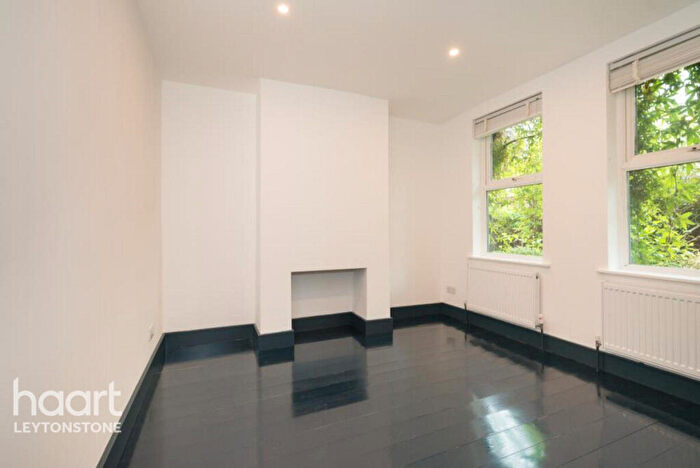 2 Bedroom Flat To Rent In Carr Road, London, E17