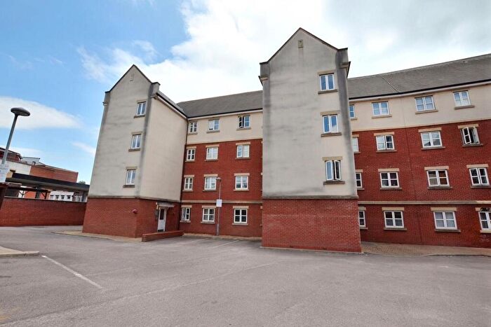 2 Bedroom Flat To Rent In Manor Gardens Close, Loughborough, LE11