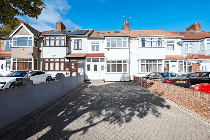 4 Bedroom Terraced House For Sale In Mansell Road, Greenford, UB6