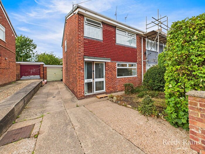 3 Bedroom Semi-detached House For Sale In Astral Way, Sutton-On-Hull, Hull, East Yorkshire, HU7