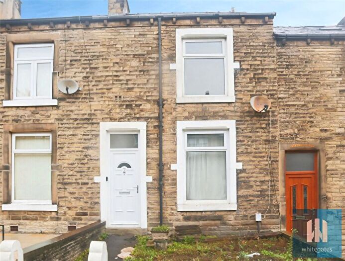 3 Bedroom Terraced House To Rent In Crosland Street, Crosland Moor, Huddersfield, HD4