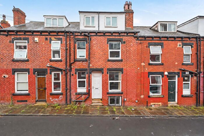 4 Bedroom Terraced House For Sale In Harold Road, Hyde Park, LS6