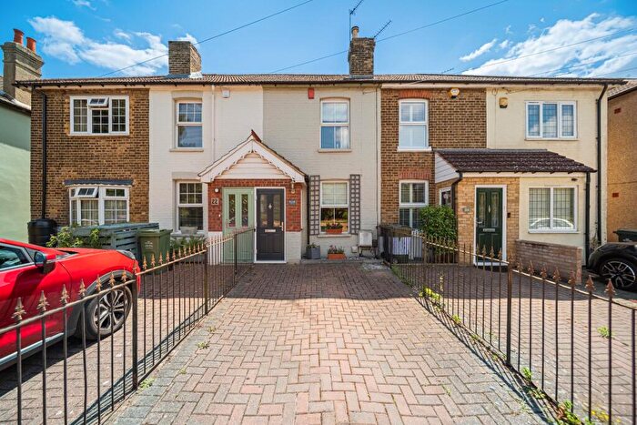3 Bedroom Terraced House For Sale In Leyton Cross Road, Wilmington, DA2