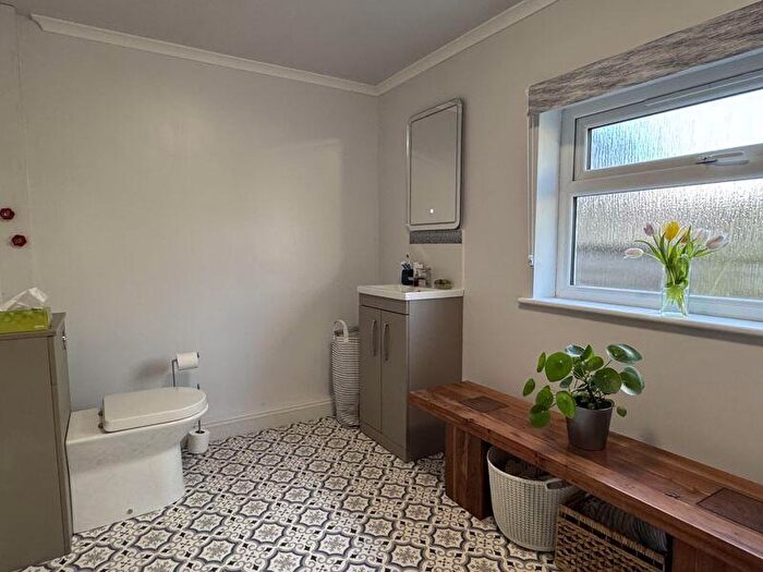 3 Bedroom Detached Bungalow For Sale In Primley Paddock, Sidmouth, EX10