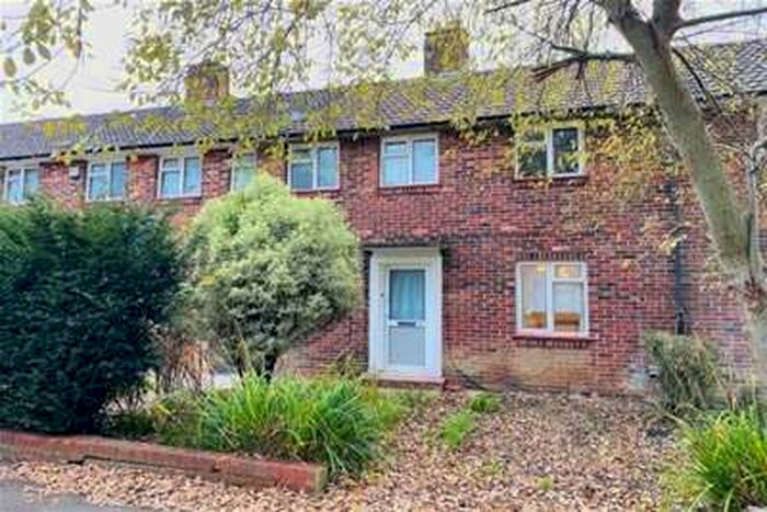 2 Bedroom Terraced House To Rent In Northgate, RH10