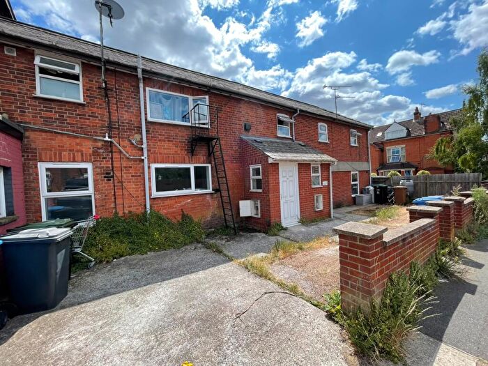 Studio To Rent In Brooks Hall Road, Ipswich, Suffolk, IP1