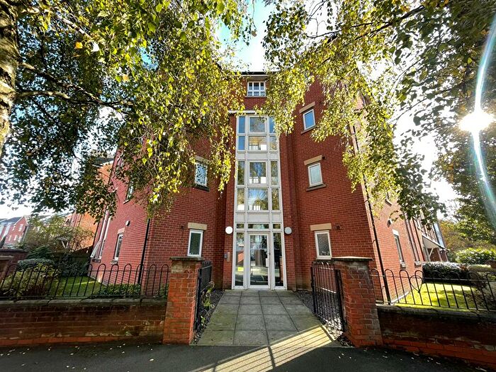 2 Bedroom Apartment To Rent In Chorlton Road, Manchester, M15