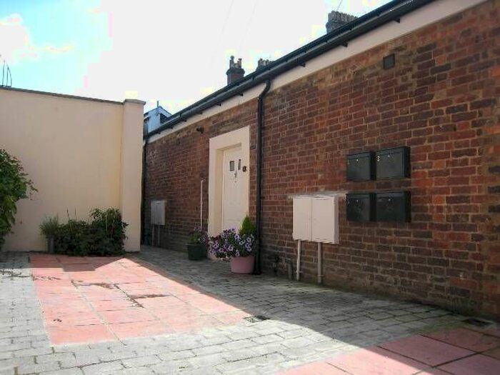 1 Bedroom Detached House To Rent In Newton Road, Tunbridge Wells, TN1