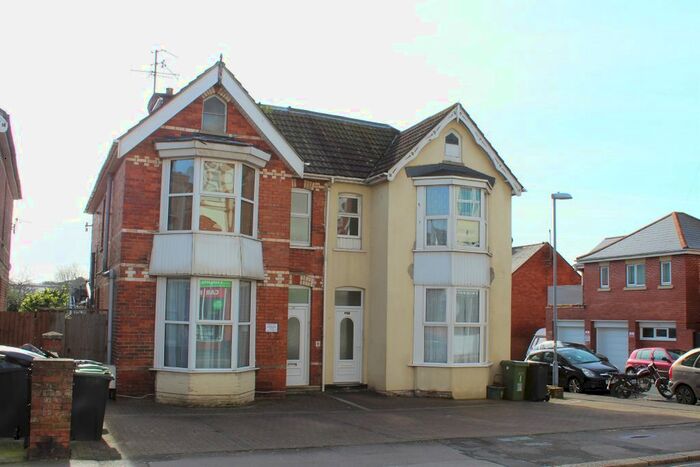 Studio To Rent In Abbotsbury Road, Weymouth, DT4
