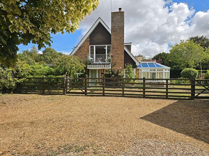 4 Bedroom Detached House For Sale In Hall Gardens, East Haddon, NN6