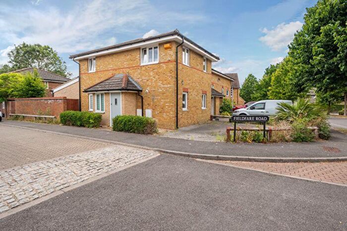 3 Bedroom End Of Terrace House For Sale In Fieldfare Road, Oxford, OX4