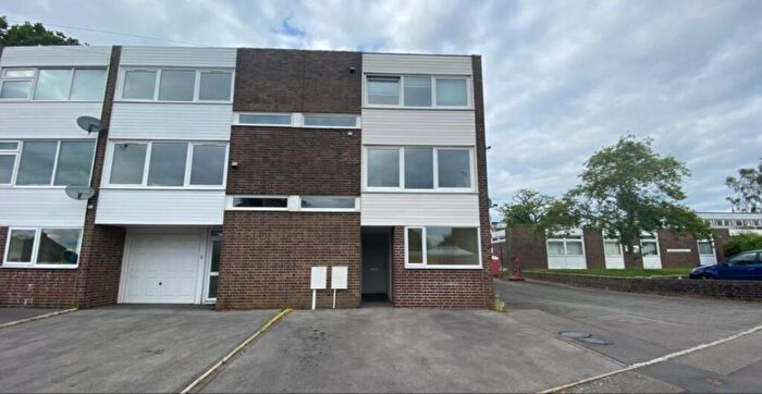 2 Bedroom Apartment To Rent In Barrowfield Lane, Kenilworth, CV8