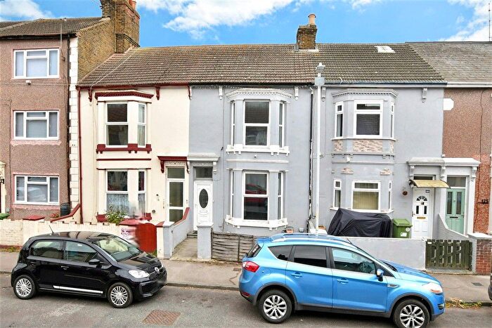 3 Bedroom Terraced House For Sale In Alma Road, Sheerness, Kent, ME12