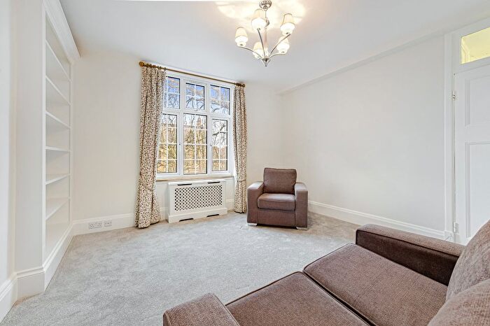 1 Bedroom Flat To Rent In Chelsea Manor Street, Chelsea, London, SW3