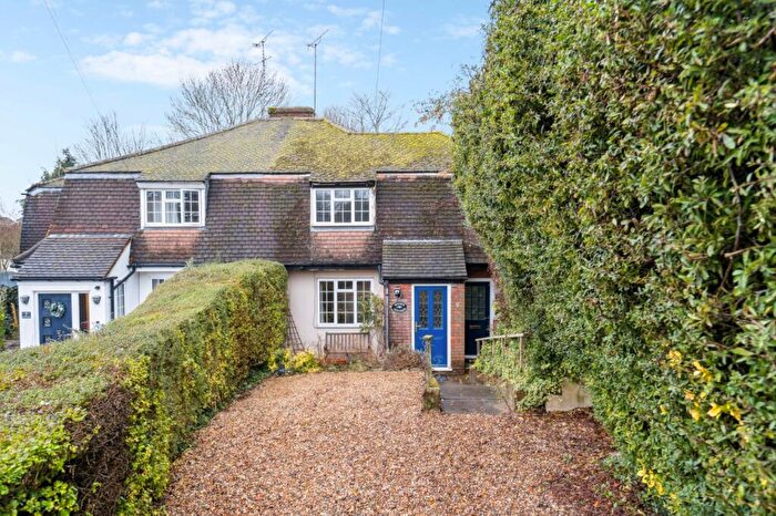 3 Bedroom Semi-Detached House To Rent In Chestnut Walk, Chalfont St. Peter, Gerrards Cross, SL9