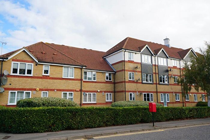 1 Bedroom Flat To Rent In Hove Close, Grays, RM17