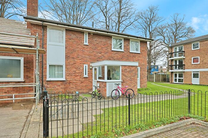 3 Bedroom Flat For Sale In Upton Road, Norwich, NR4