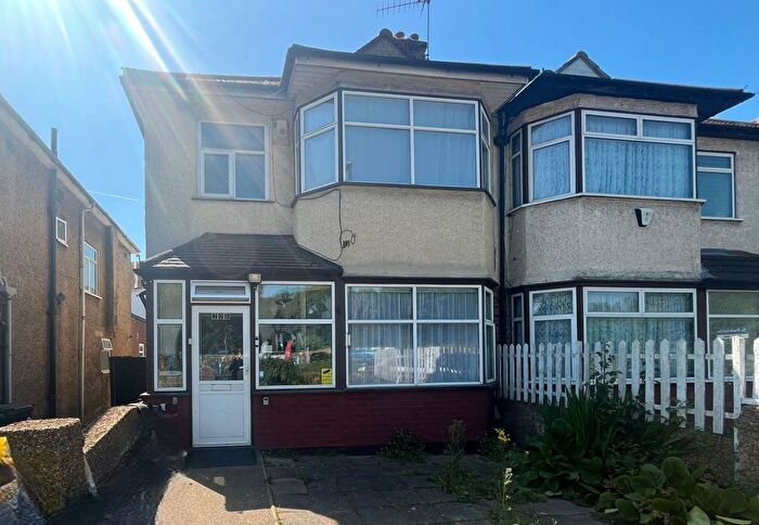 2 Bedroom Flat To Rent In Southall, UB1