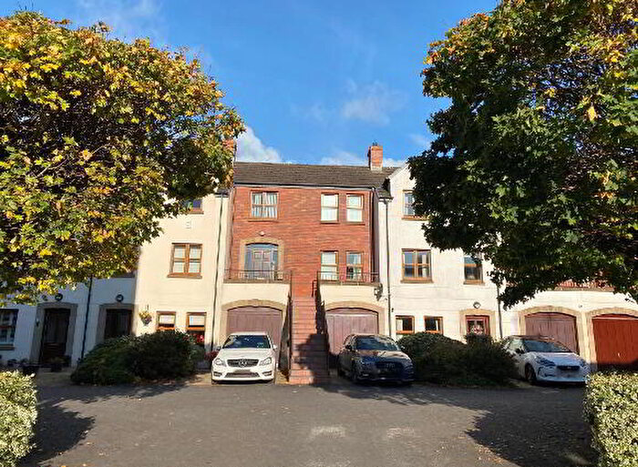 2 Bedroom Mid TownHouse For Sale In Manor Court, Moira, BT67