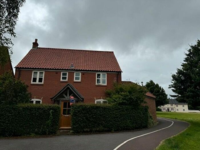 4 Bedroom House To Rent In Somerville Close, Shepton Mallett, BA4