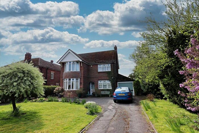 4 Bedroom Detached House For Sale In Gainsborough Road, Middle Rasen, LN8