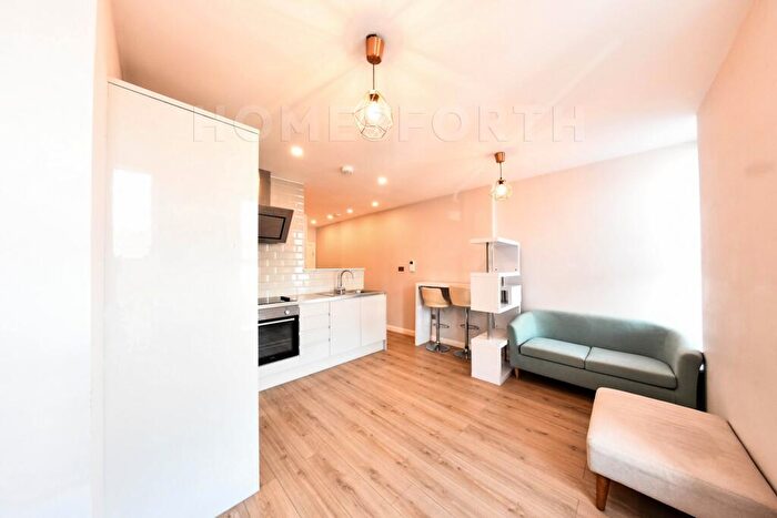 Studio To Rent In Welling High Street, Welling, DA16