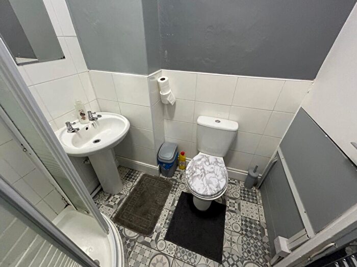 1 Bedroom Flat To Rent In Woodborough Road, Nottingham, NG3