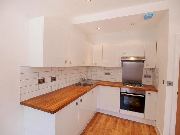 2 Bedroom Flat To Rent In Wolseley Road, Crouch End N8
