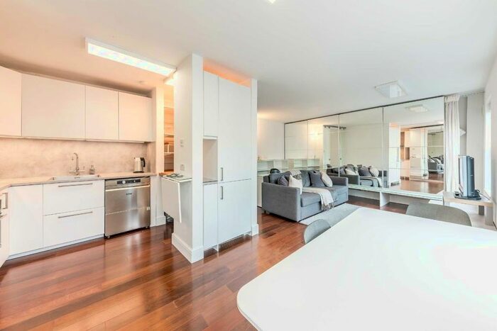 2 Bedroom Flat To Rent In Pembrdige Villas, Notting Hill, W11