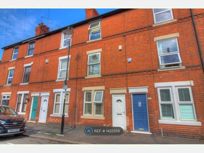 3 Bedroom Terraced House To Rent In Wilford Crescent East, Nottingham, NG2
