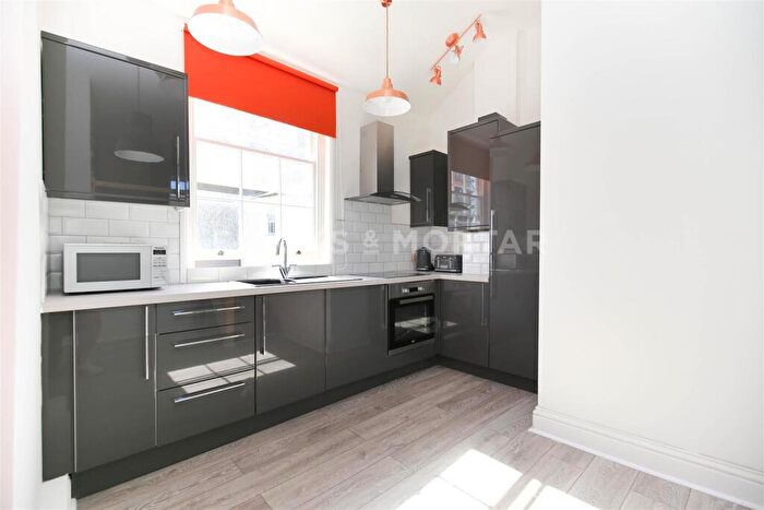 3 Bedroom Apartment To Rent In £ Pppw St James Street, City Centre, NE1