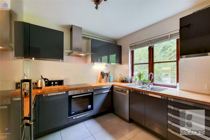 3 Bedroom House To Rent In Rope Street, London, SE16