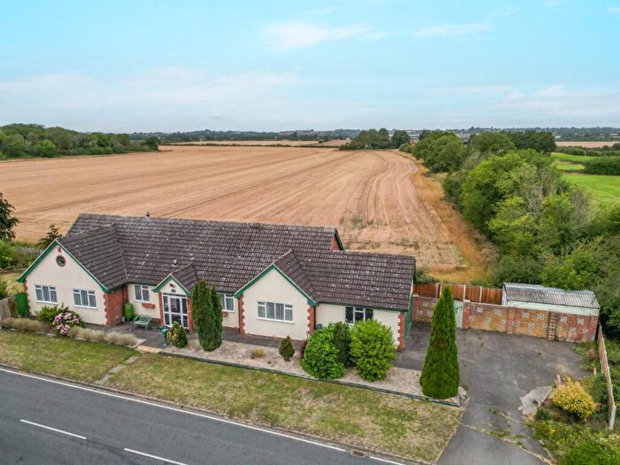 5 Bedroom Detached Bungalow For Sale In Main Road, Mundon, Maldon, CM9
