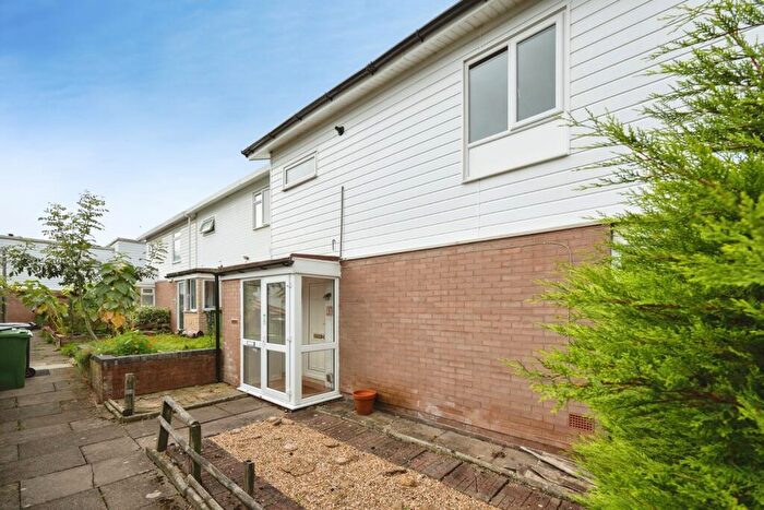 3 Bedroom Terraced House For Sale In Aldington Close, Redditch, Worcestershire, B98